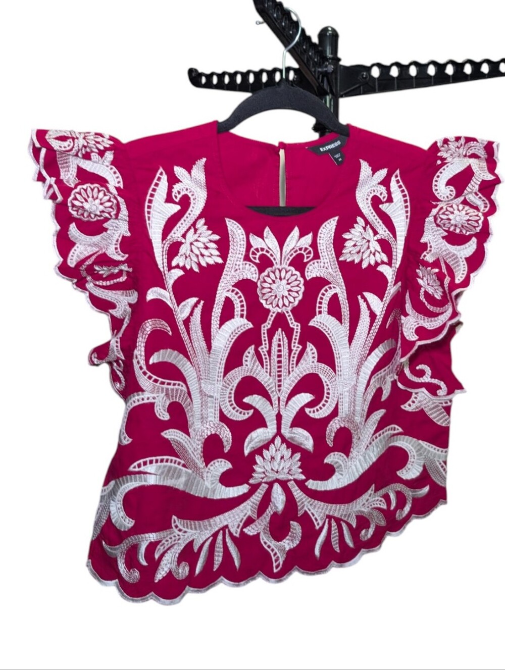 Express Embroidered Flutter Sleeve Top in Fuchsia with White Motif